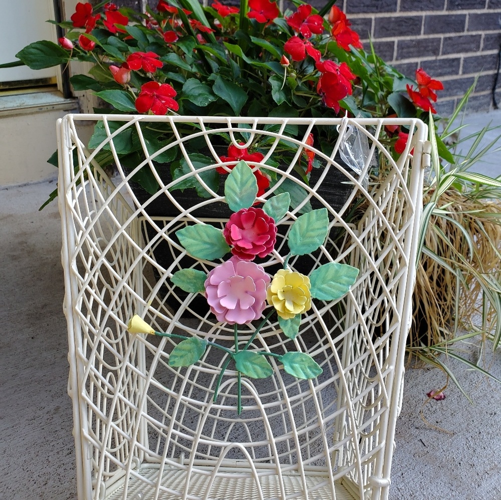 Waste basket